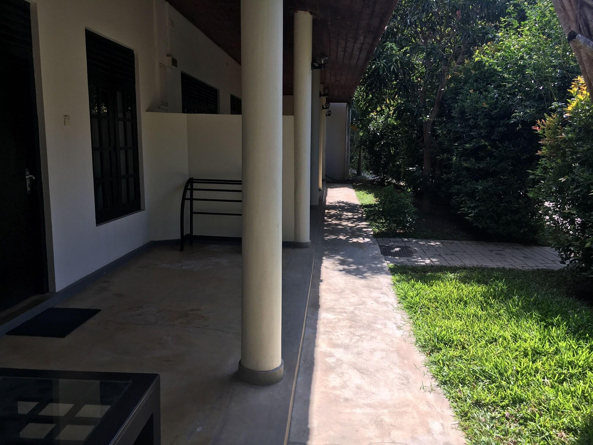 Lagoon Paradise Beach Resort Tangalle Dış mekan fotoğraf