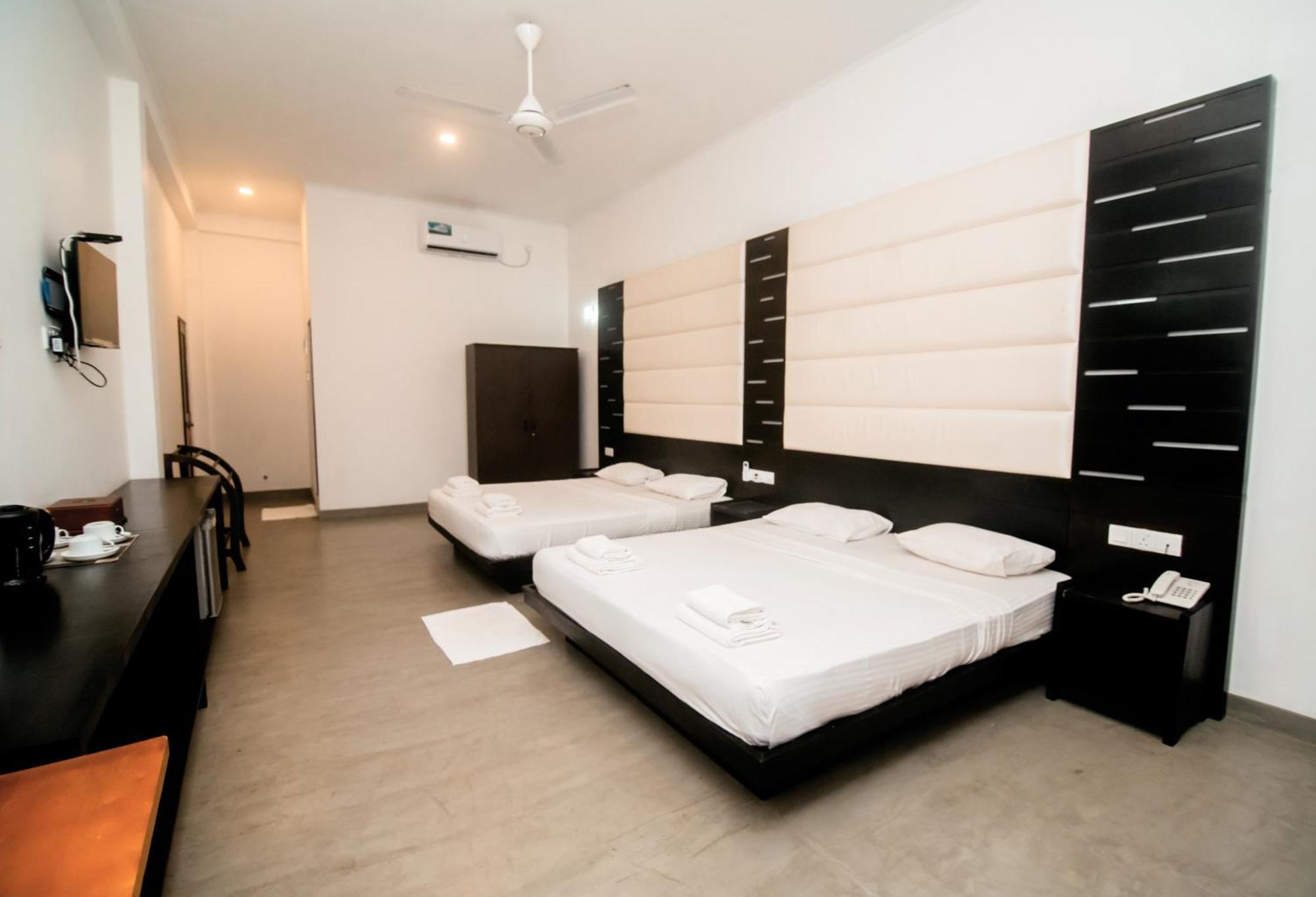 Lagoon Paradise Beach Resort Tangalle Dış mekan fotoğraf