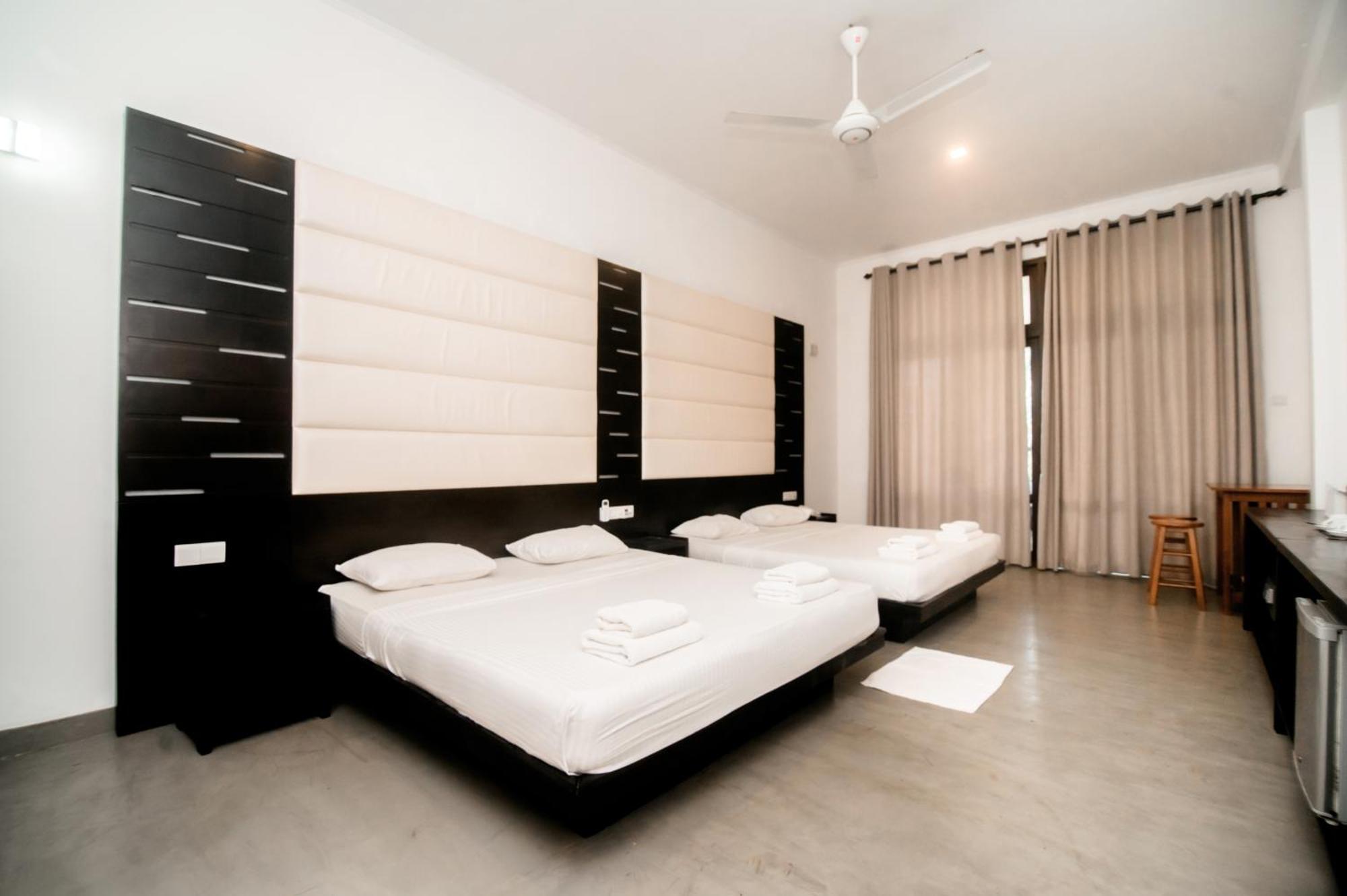 Lagoon Paradise Beach Resort Tangalle Dış mekan fotoğraf